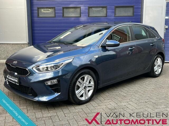 Blauw Gebruikt 2018 Kia Ceed Hatchback | € 14.695 (Eerlijke prijs) - Afbeelding 1/4