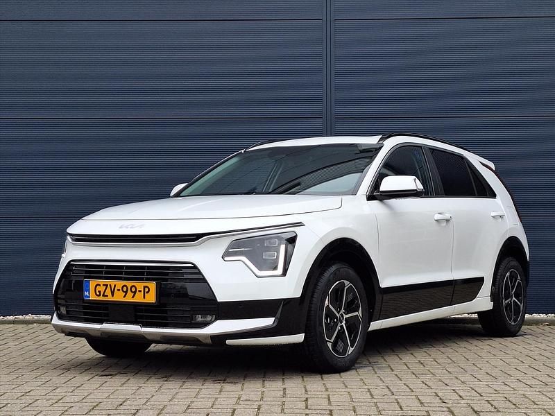 Wit Gebruikt 2025 Kia Niro SUV | € 34.940 (Super prijs) - Afbeelding 1/4