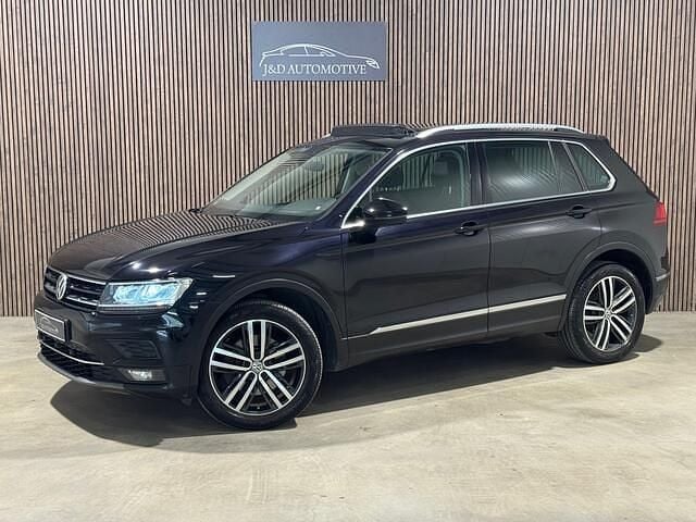 Zwart Gebruikt 2017 VW Tiguan SUV | € 23.900 (Eerlijke prijs) - Afbeelding 1/4
