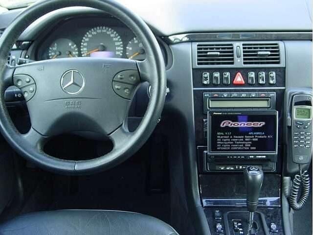 Occasion Mercedes E320 Avantgarde 197 PK (144 kW) 2000 Blauw Sedan