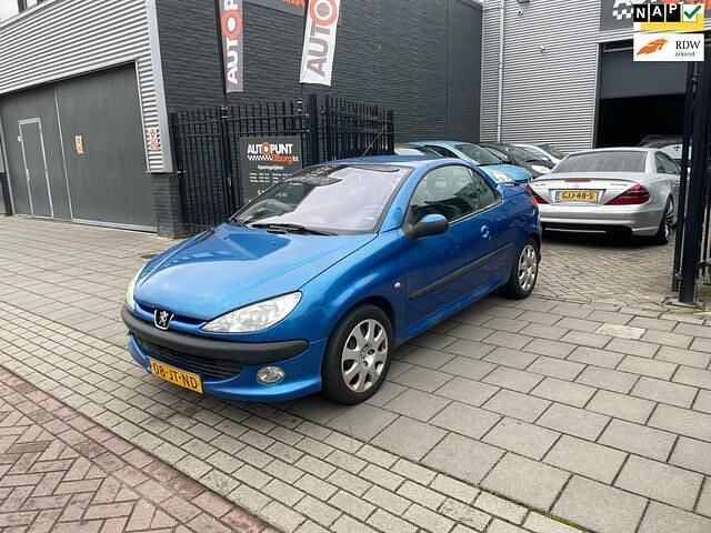 Blauw Occasion 2002 Peugeot 206 CC Cabriolet | € 999 (Goede deal) - Afbeelding 1/4