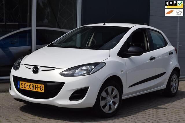 Wit Gebruikt 2012 Mazda 2 Hatchback | € 4.999 (Eerlijke prijs) - Afbeelding 1/4