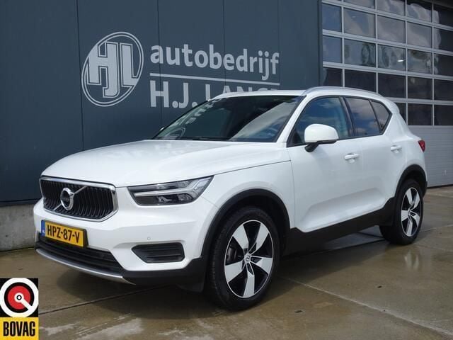 Wit Gebruikt 2019 Volvo XC40 Momentum SUV | € 29.950 (Eerlijke prijs) - Afbeelding 1/4