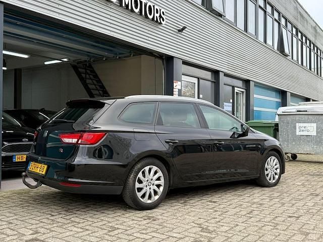 Occasion Seat Leon ST Ecomotive 110 PK (80 kW) 2015 Zwart Stationwagen