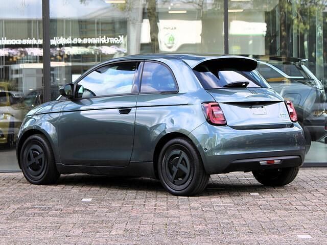 Nieuw Fiat 500e 86 kW (118 PK) 2026 Groen Hatchback