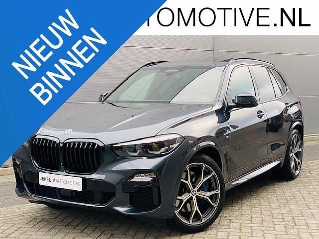 Grijs Occasion 2020 BMW X5 Executive SUV | € 59.880 (Eerlijke prijs) - Afbeelding 1/4