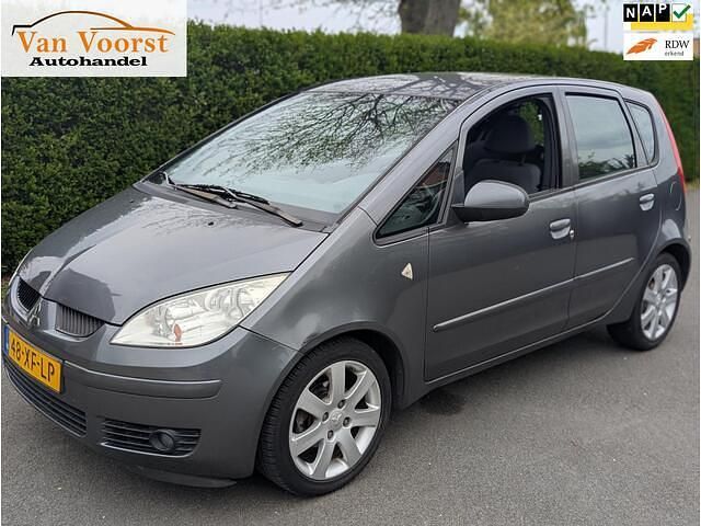 Grijs Gebruikt 2007 Mitsubishi Colt Inform Hatchback | € 1.450 (Eerlijke prijs) - Afbeelding 1/4