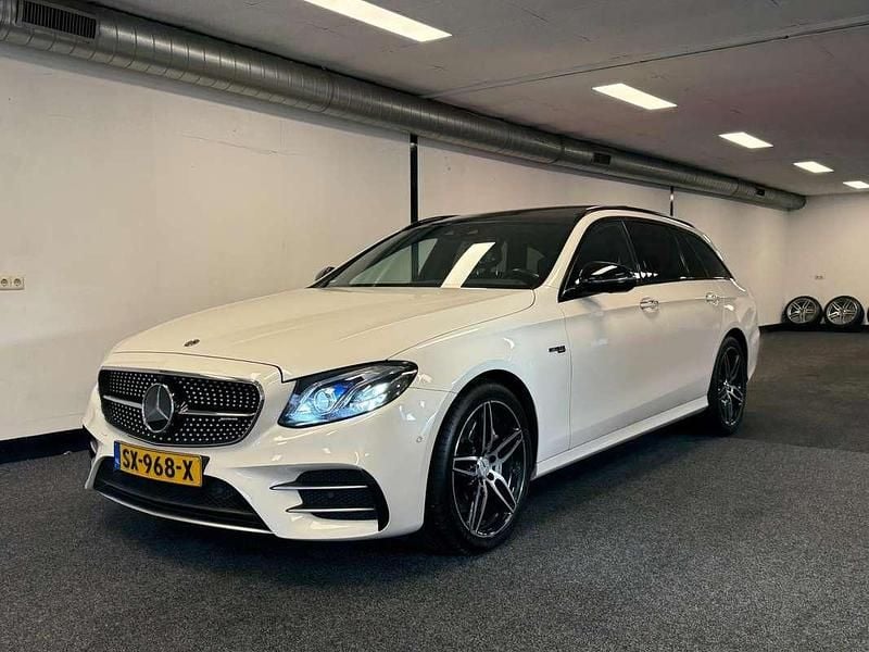Wit Gebruikt 2017 Mercedes E43 AMG AMG Sedan | € 39.945 (Goede deal) - Afbeelding 1/4