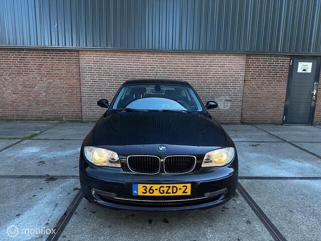 Occasion BMW 116 122 PK (89 kW) 2008 Zwart, metallic lak Hatchback