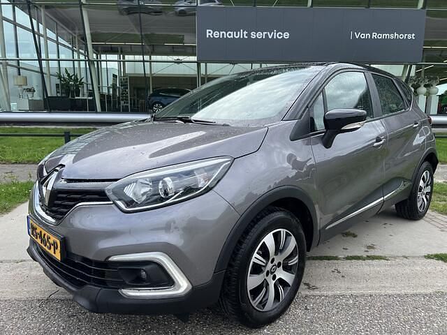 Grijs Gebruikt 2017 Renault Captur Zen SUV | € 10.950 (Eerlijke prijs) - Afbeelding 1/4
