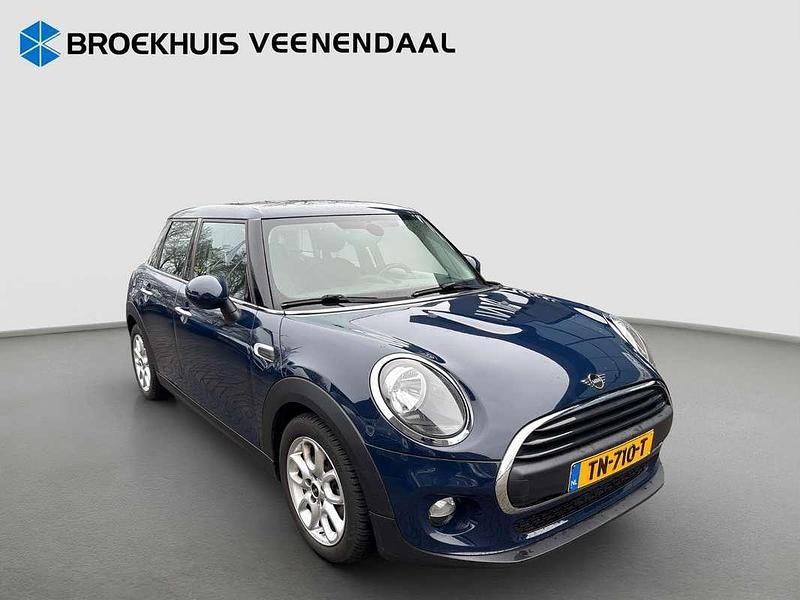 Occasion Mini ONE Pepper 102 PK (75 kW) 2018 Blauw Hatchback