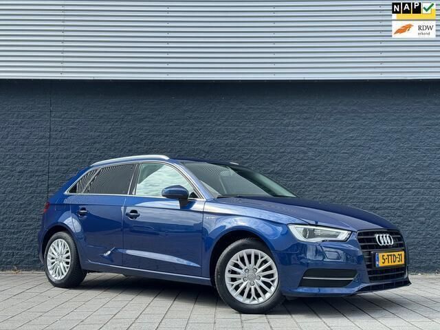 Blauw Gebruikt 2014 Audi A3 Sportback S-Line Hatchback | € 6.950 (Super prijs) - Afbeelding 1/4