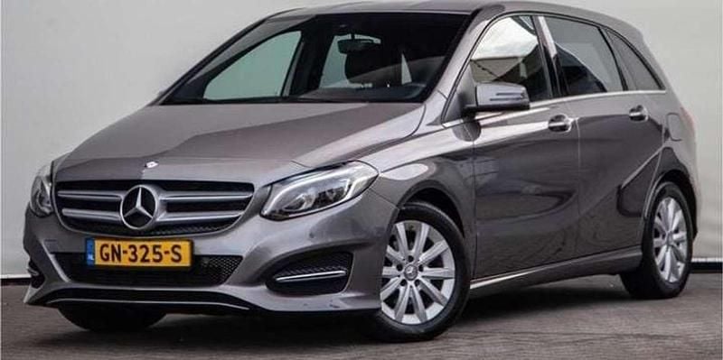 Grijs Gebruikt 2015 Mercedes B180 Edition MPV | € 6.300 (Eerlijke prijs) - Afbeelding 1/4