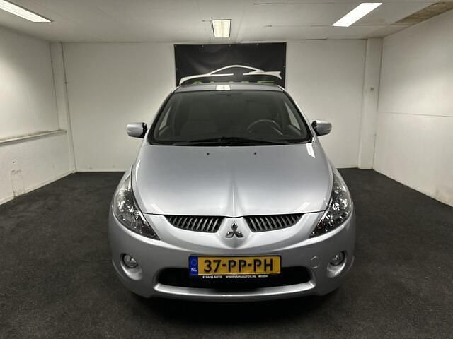 Occasion Mitsubishi Grandis Intense 165 PK (121 kW) 2004 Grijs MPV