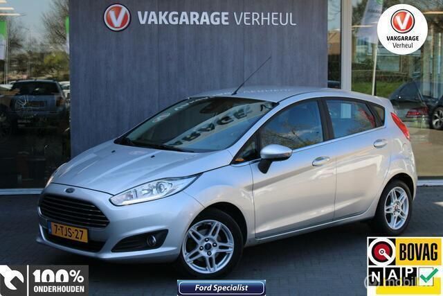 Grijs Gebruikt 2014 Ford Fiesta Titanium Hatchback | € 7.895 (Eerlijke prijs) - Afbeelding 1/4