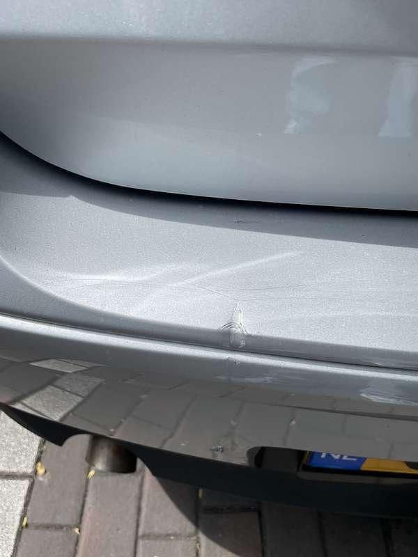 Grijs Gebruikt 2005 BMW 118 Executive Hatchback | € 2.700 (Goede deal) - Afbeelding 1/4