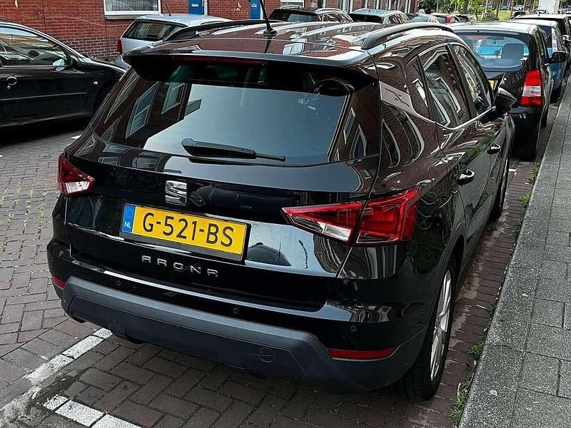 Zwart Gebruikt 2018 Seat Arona Style SUV | € 14.950 (Eerlijke prijs) - Afbeelding 1/4