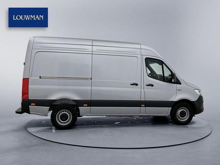 Occasion Mercedes E-Sprinter 114 kW (156 PK) 2025 Zilver (metallic) Van