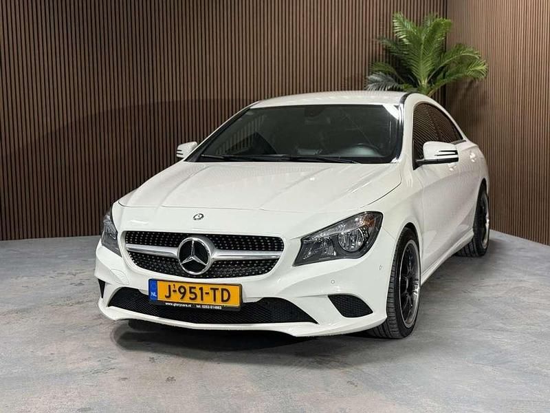 Occasion Mercedes CLA180 Prestige 122 PK (89 kW) 2013 Wit Sedan