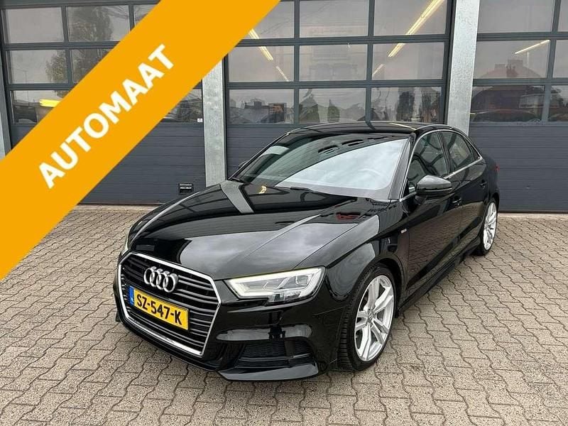Zwart Gebruikt 2018 Audi A3 S-Line Sedan | € 23.435 (Eerlijke prijs) - Afbeelding 1/4