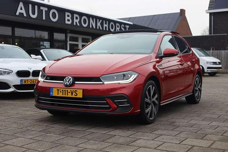 Occasion VW Polo Business 112 PK (82 kW) 2022 Rood Hatchback