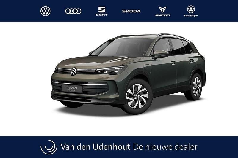 Groen Nieuw 2025 VW Tiguan Edition SUV | € 46.852 (Super prijs) - Afbeelding 1/4