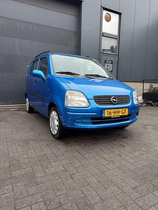 Blauw Occasion 2001 Opel Agila Comfort Sedan | € 900 - Afbeelding 1/4