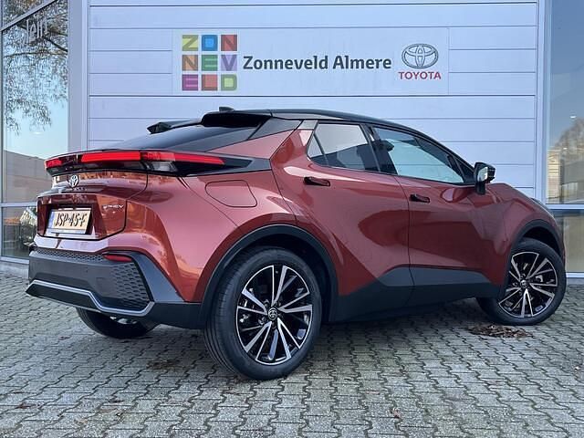 Occasion Toyota C-HR Executive 223 PK (164 kW) 2026 Bruin SUV