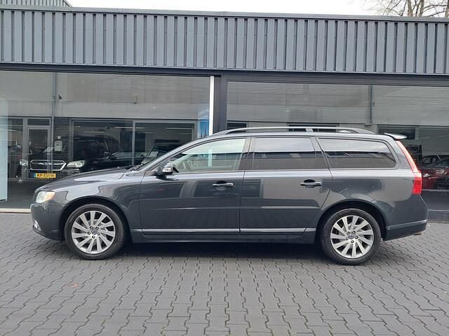 Occasion Volvo V70 146 PK (107 kW) 2009 Grijs Stationwagen