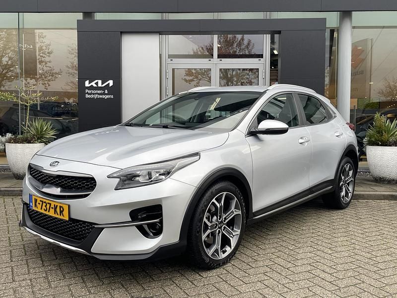 Grijs Gebruikt 2021 Kia XCeed SUV | € 20.950 (Iets duurder) - Afbeelding 1/4