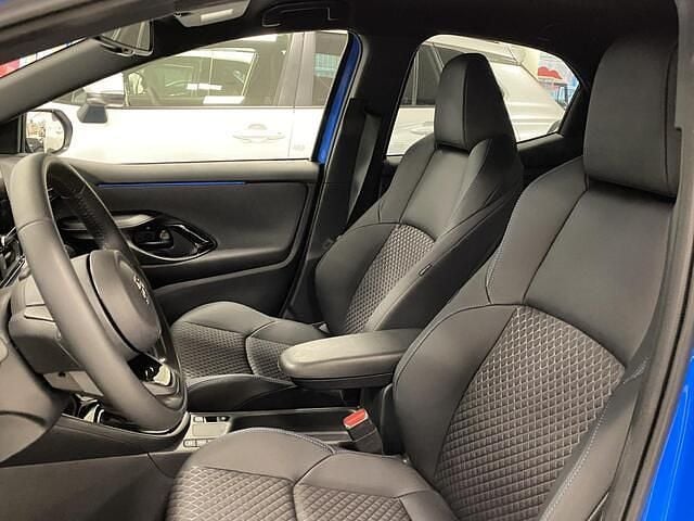 Occasion Toyota Yaris Edition 131 PK (96 kW) 2024 Blauw Hatchback