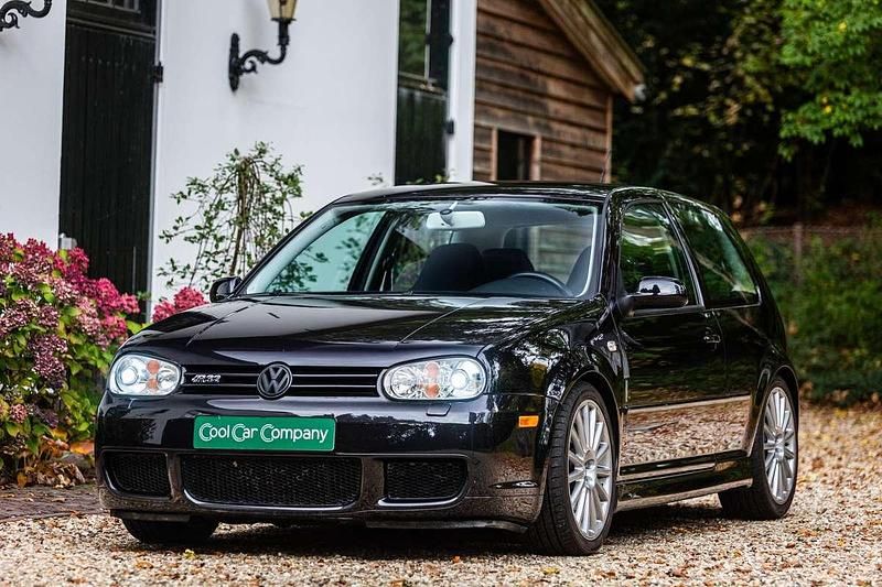 Zwart Gebruikt 2003 VW Golf IV R Hatchback | € 36.500 - Afbeelding 1/4