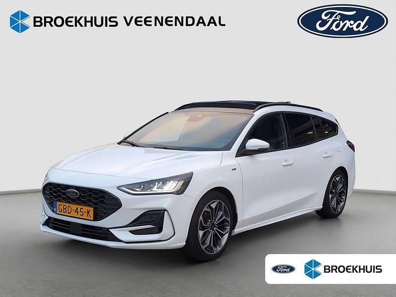 Wit Occasion 2024 Ford Focus ST-Line X Stationwagen | € 26.800 (Duur) - Afbeelding 1/4