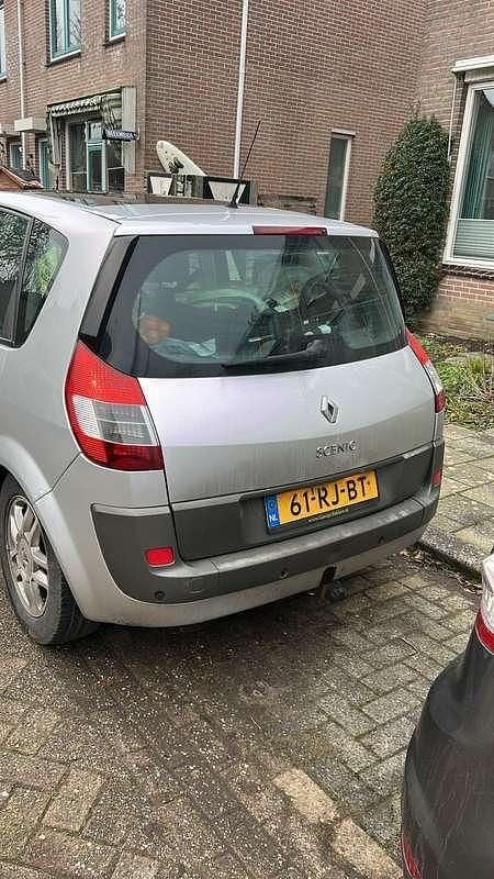 Occasion Renault Scénic II Luxe 113 PK (83 kW) 2005 Grijs MPV
