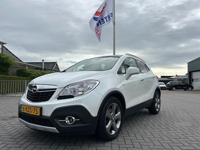 Wit Gebruikt 2013 Opel Mokka Cosmo SUV | € 10.250 (Eerlijke prijs) - Afbeelding 1/4