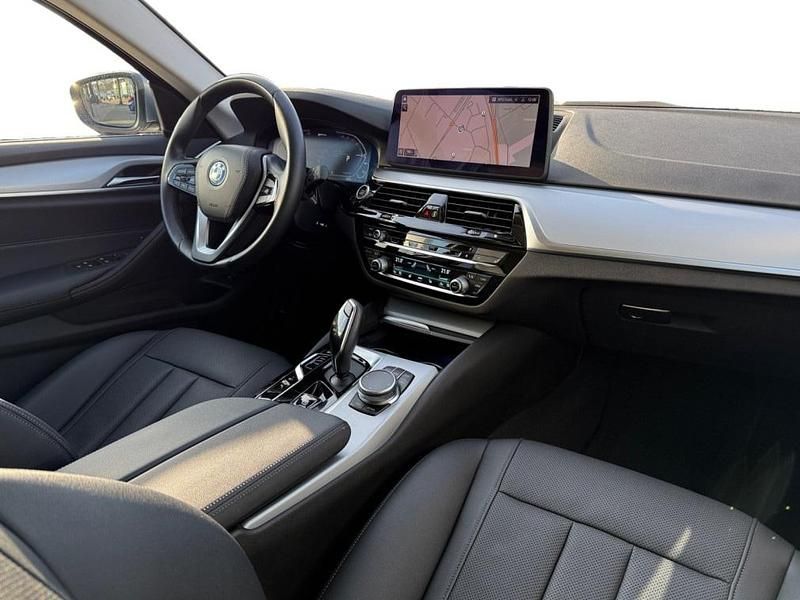 Occasion BMW 530 Executive 293 PK (215 kW) 2022 Grijs Stationwagen