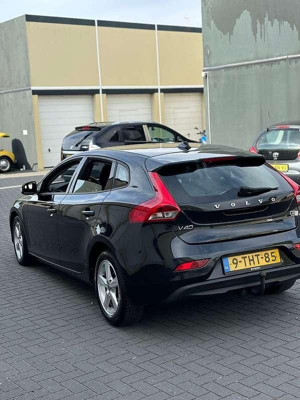 Occasion Volvo V40 Momentum 114 PK (83 kW) 2013 Zwart Stationwagen