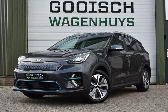 Grijs Gebruikt 2021 Kia e-Niro SUV | € 19.750 (Super prijs) - Afbeelding 1/4