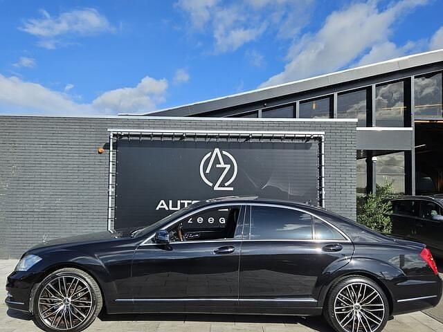Zwart Gebruikt 2013 Mercedes S350 Prestige Sedan | € 22.950 (Goede deal) - Afbeelding 1/4