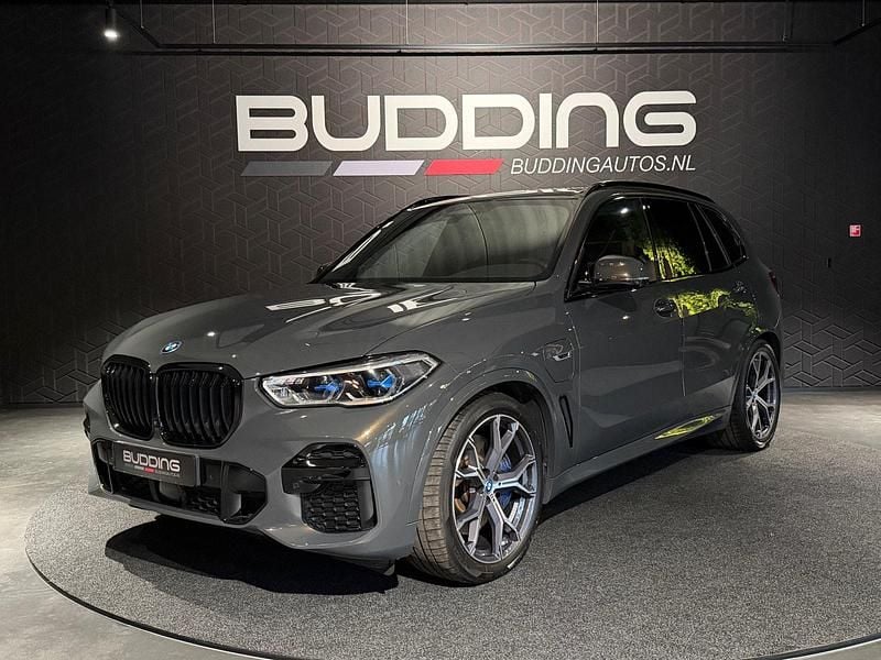Grijs Gebruikt 2022 BMW X5 Executive SUV | € 57.950 (Goede deal) - Afbeelding 1/4