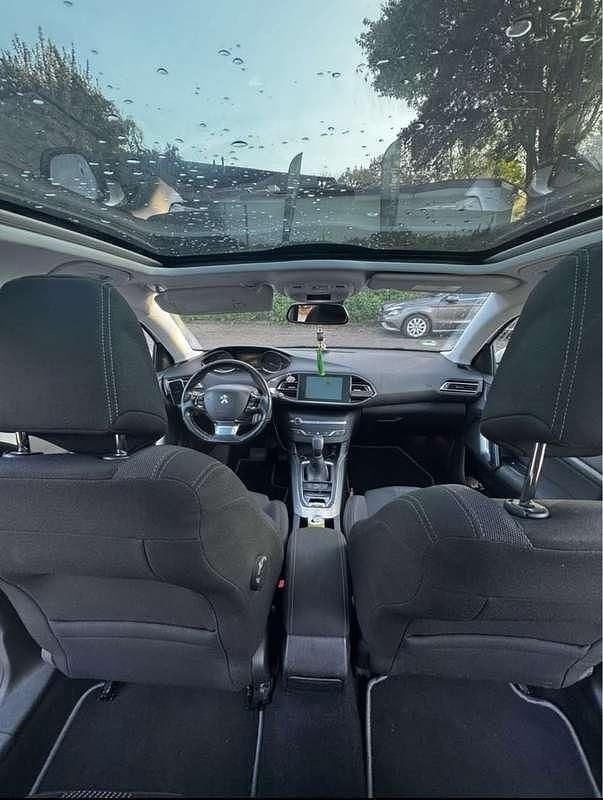 Wit Gebruikt 2015 Peugeot 308 MPV | € 6.000 (Eerlijke prijs) - Afbeelding 1/4