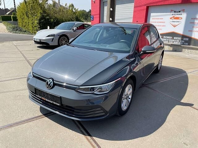 Occasion VW Golf VII Life 2020 Grijs Sedan