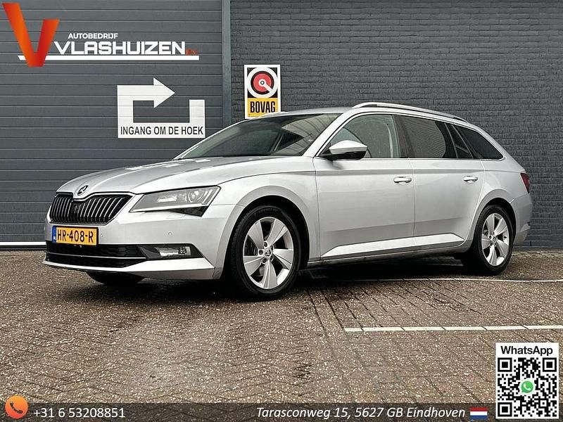 Grijs Occasion 2015 Skoda Superb Business Line Stationwagen | € 7.850 (Eerlijke prijs) - Afbeelding 1/4
