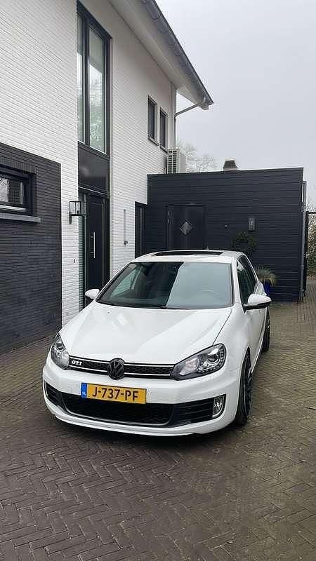 Wit Gebruikt 2009 VW Golf V GTI Stationwagen | € 8.800 - Afbeelding 1/4
