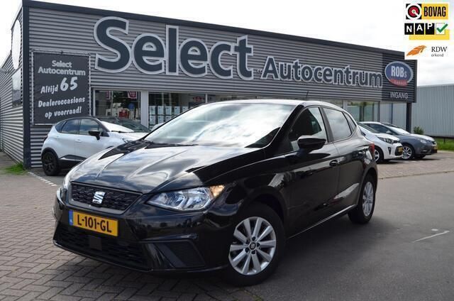 Zwart Gebruikt 2021 Seat Ibiza Business Hatchback | € 14.840 (Eerlijke prijs) - Afbeelding 1/4
