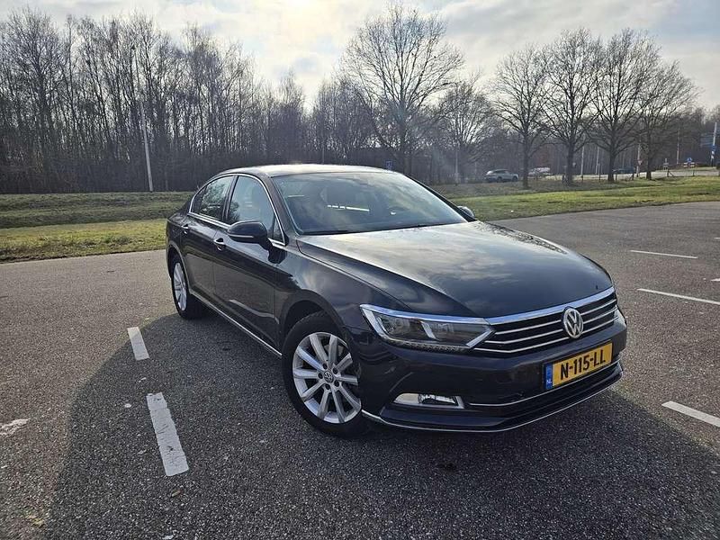 Occasion VW Passat Comfortline 150 PK (110 kW) 2017 Zwart Sedan