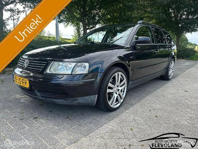 Zwart Gebruikt 1998 VW Passat Stationwagen | € 3.499 - Afbeelding 1/4