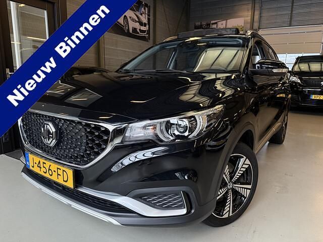 Zwart Occasion 2020 MG ZS Luxury SUV | € 11.950 (Goede deal) - Afbeelding 1/4