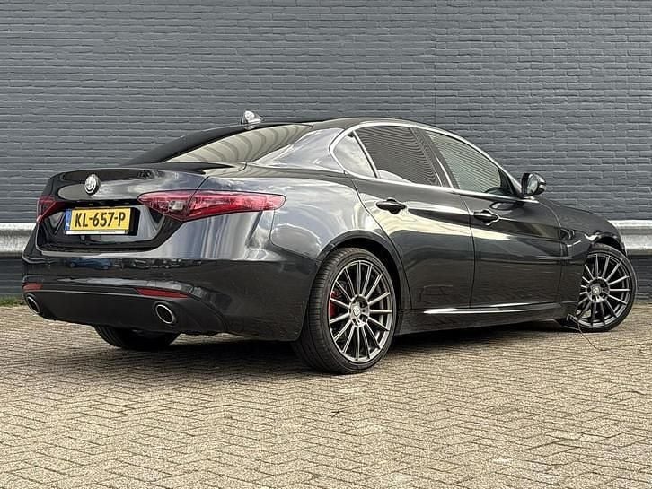 Occasion Alfa Romeo Giulia Business 179 PK (131 kW) 2016 Zwart Sedan