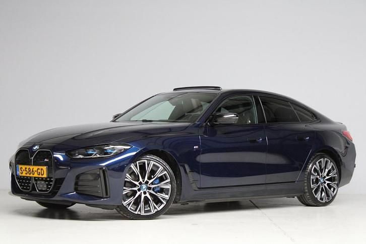 Occasion BMW i4 Executive 400 kW (545 PK) 2021 Blauw Sedan